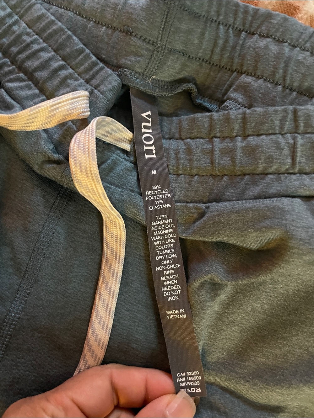 Vuori Performance Jogger in Lake Heather